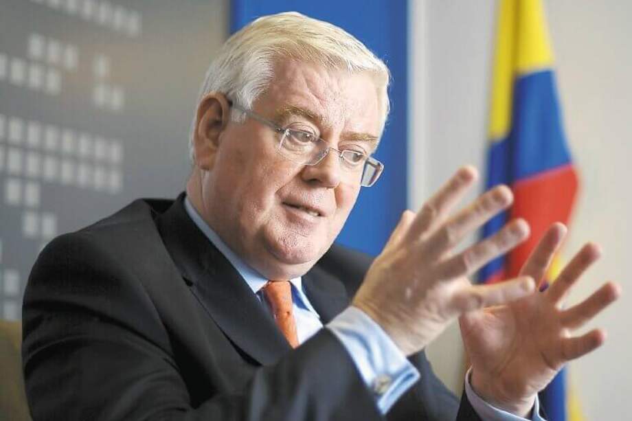 Eamon Gilmore lleva más de tres años como enviado de la Unión Europa para el proceso de paz. / Cristian Garavito