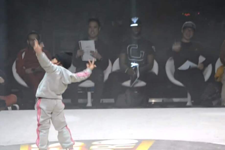 Seis años tiene la reina del breakdance en Francia