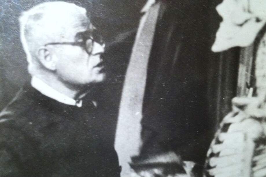 Al contrario de científicos más conocidos como Josef Mengele ("el Ángel de la Muerte" de Auschwitz), Hermann Stieve (foto) no pertenecía al partido nacionalsocialista. Aunque sabía de dónde provenían los cuerpos para sus experimentos. / Creative Commons