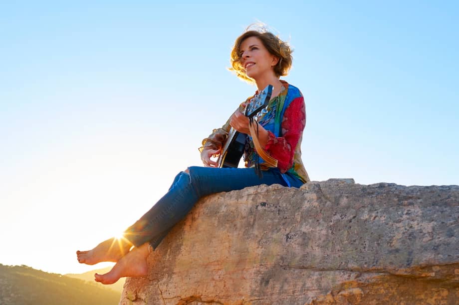 Soledad Giménez es de origen parisino y hace un homenaje a esta ciudad con una canción: “Los hombres sensibles”. / Cortesía prensa Sole Giménez