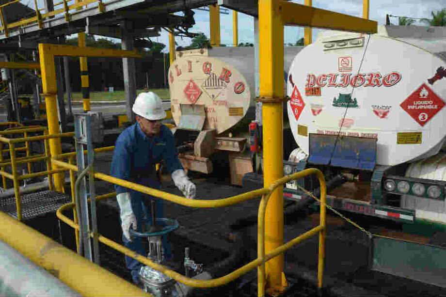 La estación de Apiay es la estructura petrolera más grande en esta zona del Meta.