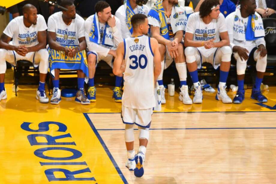 Stephen Curry (30), jugador de los Golden State Warriors. / AFP