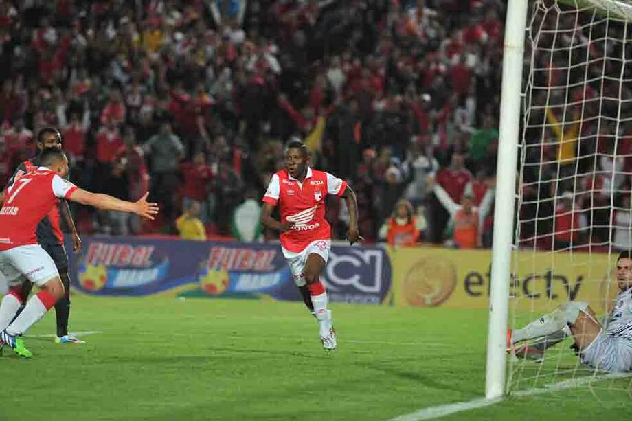 Jéfferson Cuero marcó el gol del triunfo de Independiente Santa Fe 1-0 sobre el Júnior de Barranquilla. / Óscar Pérez