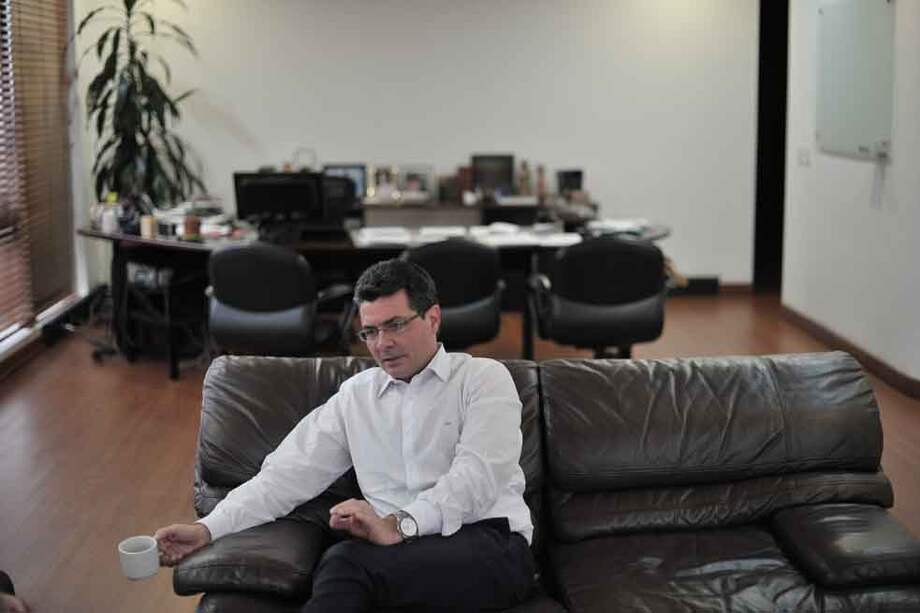 Alejandro Gaviria, ministro de Salud, dice que con su propuesta de reforma a la salud no ha traicionado las ideas que tenía sobre el sistema cuando era un académico. / Luis Ángel - El Espectador