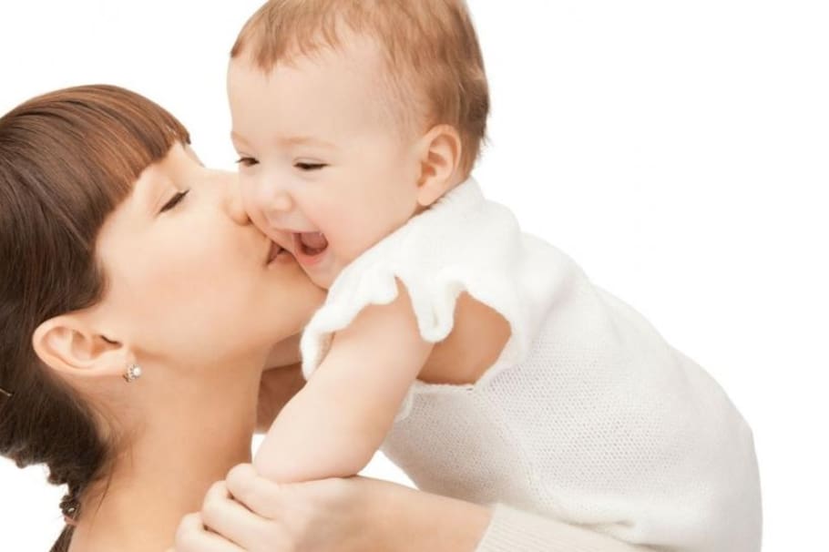 Descubre los efectos de arrullar a tu bebé