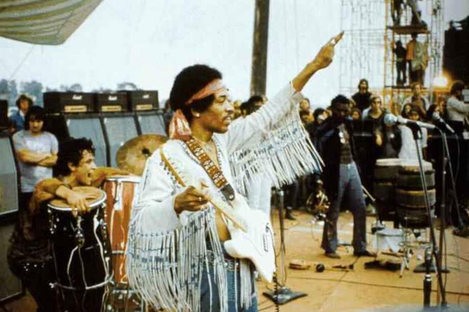Jimi Hendrix se coló, en los años 60, en los primeros puestos de las listas de ventas con su grupo, "The Jimi Hendrix Experience".