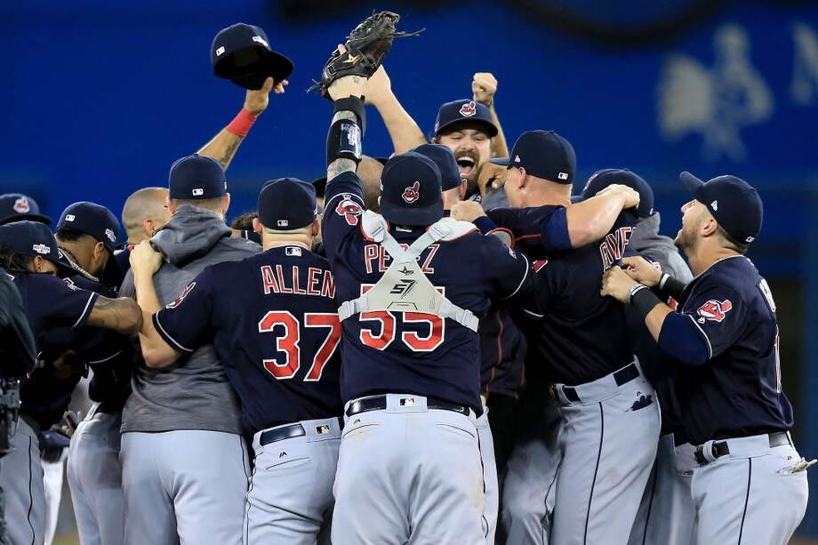 Los Indios de Cleveland celebran el título de la Liga Americana. / AFP