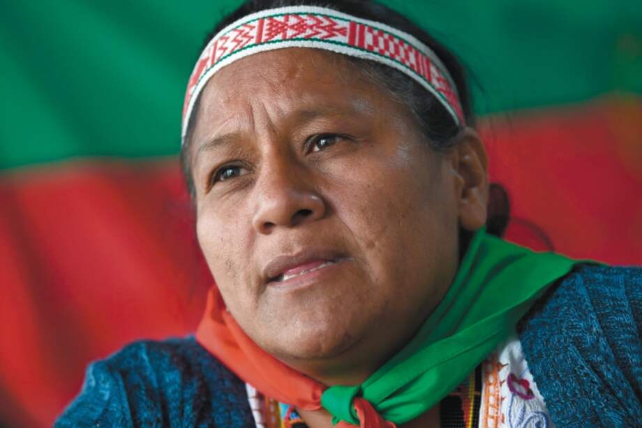 La senadora pidió que se revisara el plan de colaboración de los militares con la JEP, ya que el actual no repara a la familia de Legarda.