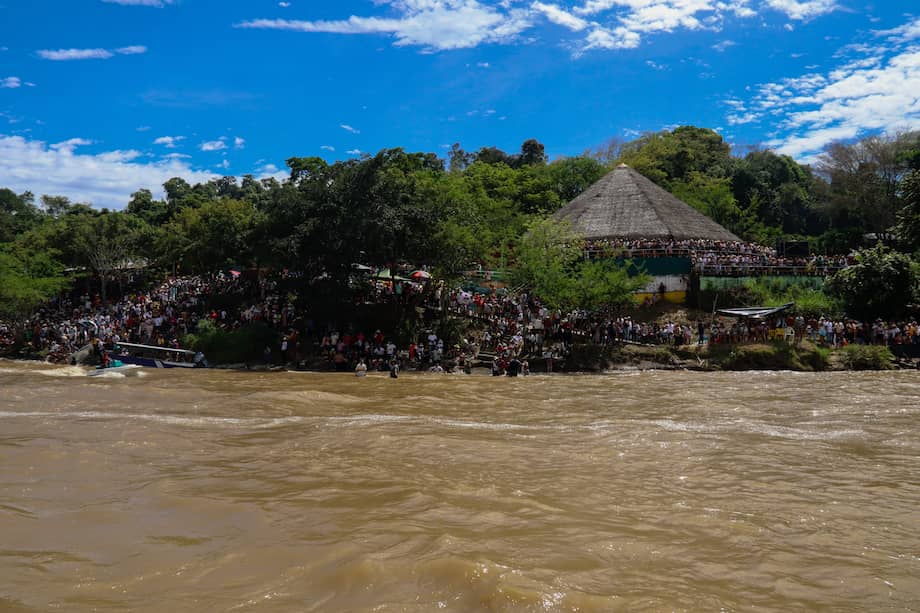 Turistas y locales podrán disfrutar una tarde de baño dentro del imponente río Magdalena. // Luis H Rivas Niño - Fotógrafo Alcaldía de El Espinal