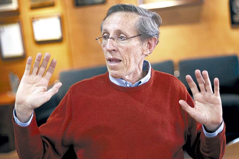 Antonio Navarro afirma que a mitad de año el nuevo movimiento político estará recogiendo firmas para avalar los candidatos para las elecciones de 2014. / Óscar Pérez