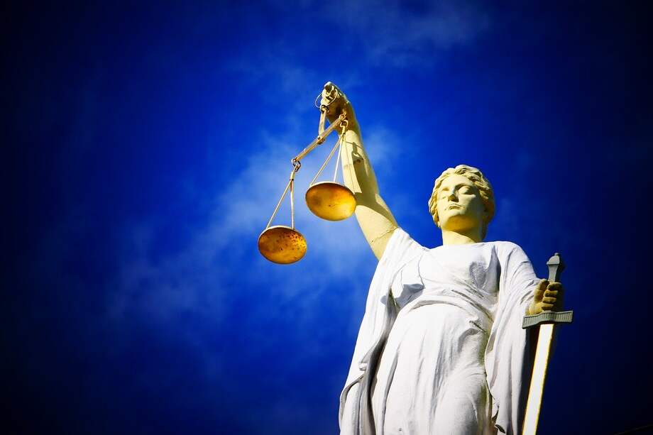 La justicia ha comprobado que jueces en Sucre y Córdoba favorecieron irregularmente a trabajadores de Telecom y otras empresas para que, con dineros del Estado, recibieran pagos a los que no tenían derecho.