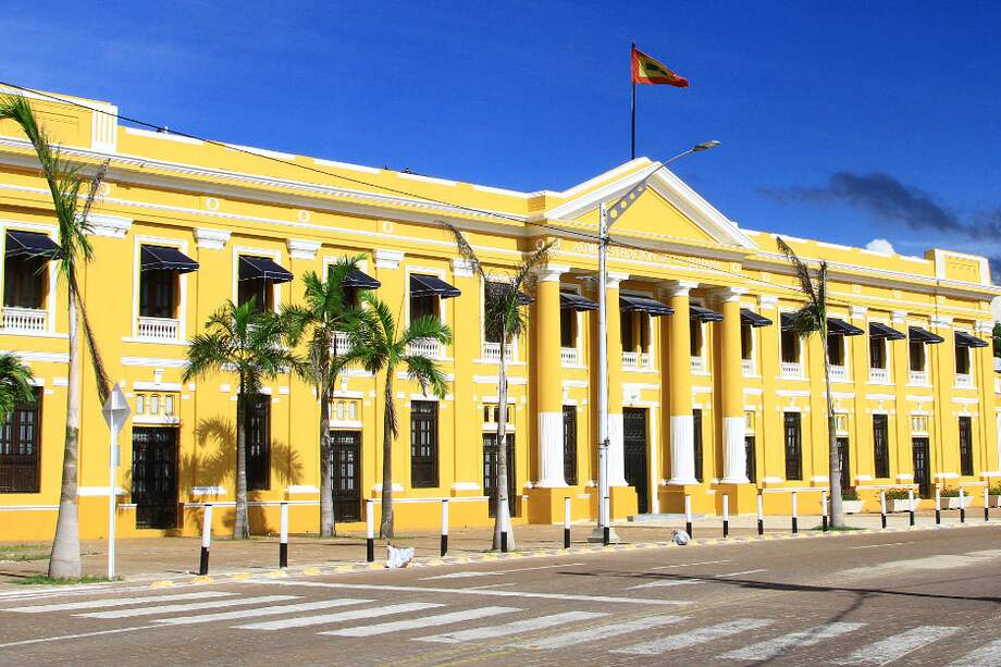 El edificio de la Aduana alberga el Archivo Histórico del departamento del Atlántico, la Biblioteca Piloto del Caribe, la Biblioteca Infantil Piloto del Caribe y el Centro de Documentación Musical Hans Federico Neuman. / La Chachara