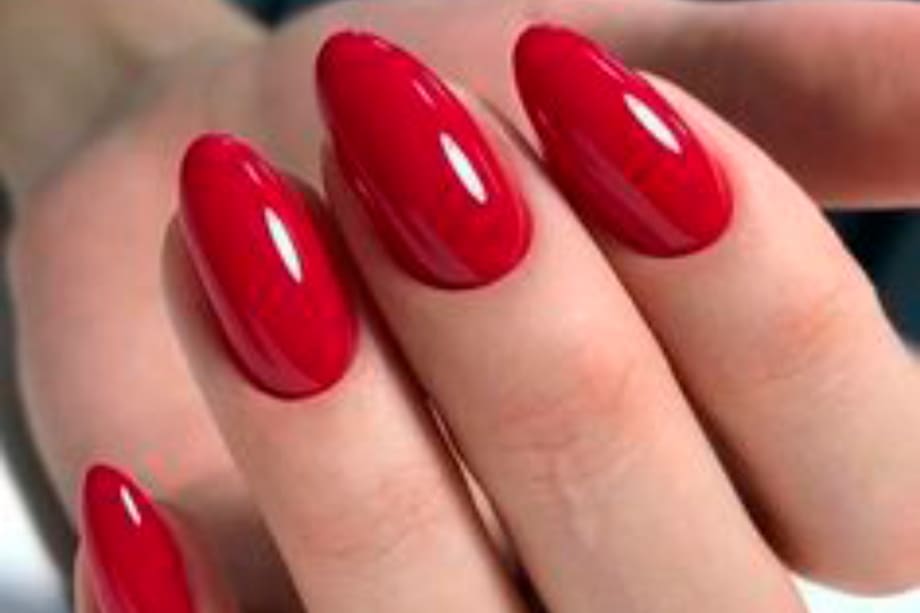 Decoración de uñas semipermanentes para lucir en esta Navidad