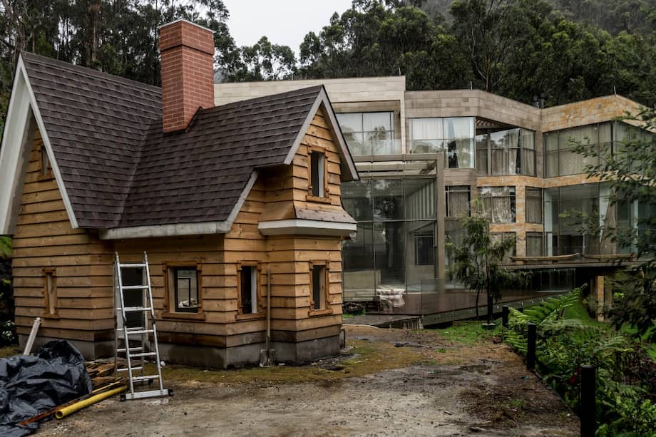 Dentro del predio Monterodro se construyó una casa de muñecas junto a la casa principal. / CAR Cundinamarca