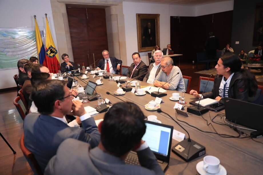 La comisión accidental, estará conformada por un representante de la Alcaldía de Bogotá, uno del sector productivo y otro de las directivas académicas de la Universidad. / Cortesía Alcaldía de Bogotá