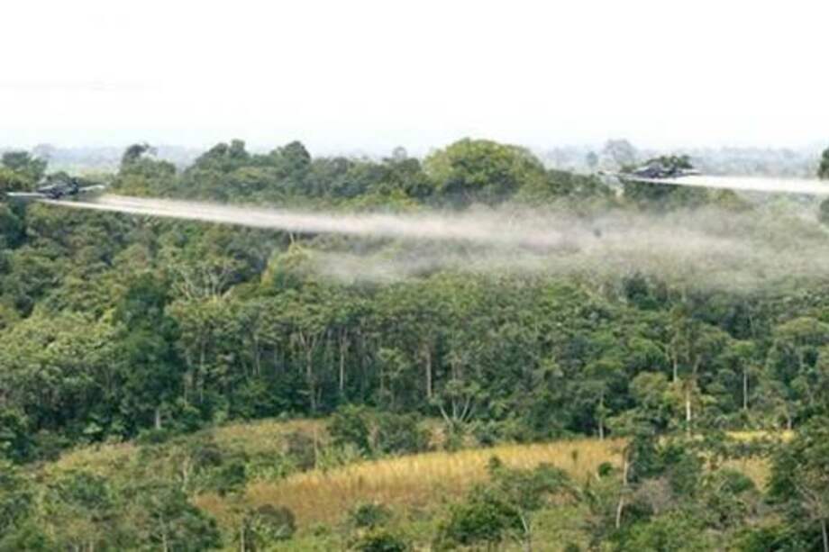 General Palomino asegura que fumigaciones se detuvieron para potenciar aviones
