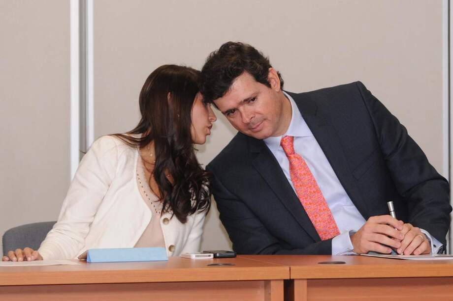 Maria del Mar Palau, viceministra de Desarrollo Empresarial, y Carlos E. Botero, presidente de Analdex, ayer en la inauguración de Colombiatex. / Luis Benavides