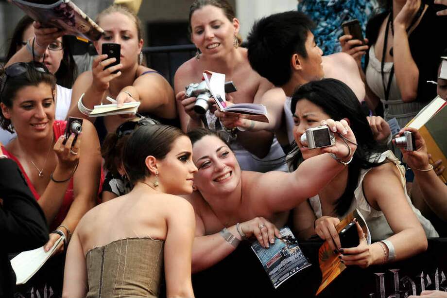 Emma Watson, quien interpretó a Hermione en las ocho cintas de ‘Harry Potter’, es Sam en ‘Las ventajas de ser invisible’. / EFE