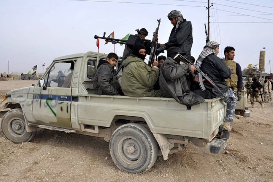 Voluntarios de la milicia chiíta iraquí toman posiciones en Tikrit. / EFE