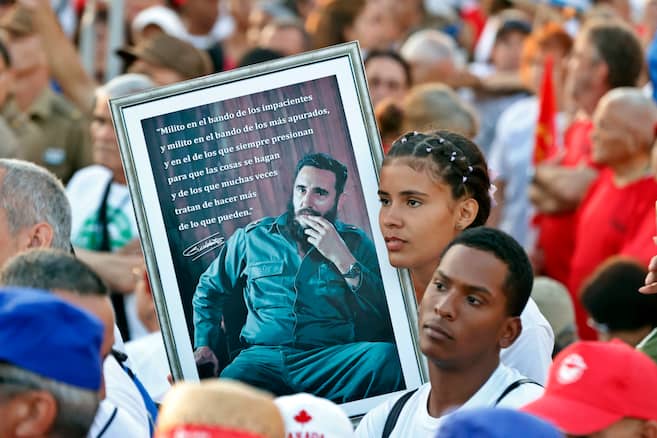 Venezuela và Cuba đang thử nghiệm cải cách kinh tế trong bối cảnh kiểm soát chính trị nghiêm ngặt (Ảnh: Ernesto Mastrascusa)