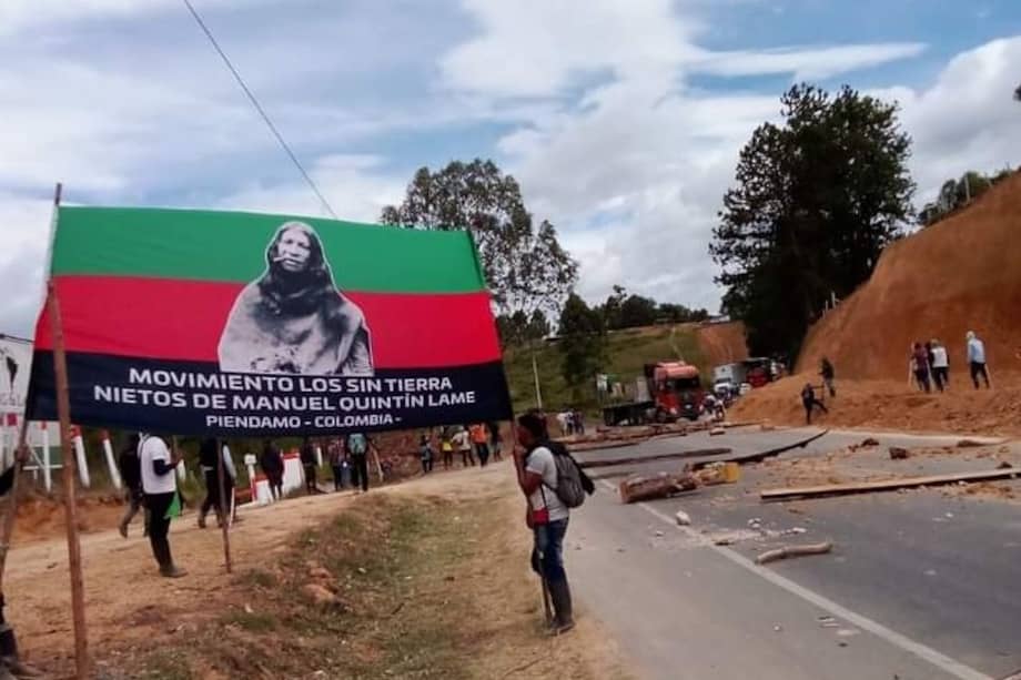 El grupo de indígena hace cinco peticiones al gobierno, entre las que se encuentra el cumplimiento de los acuerdos pactados en La Habana.