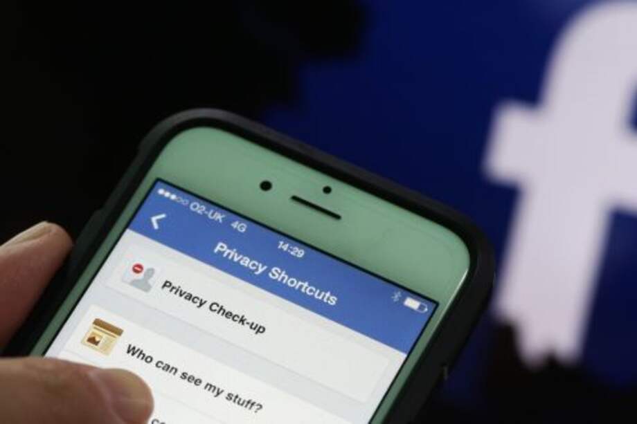 Chris Ratcliffe - Bloomberg