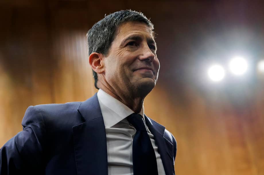 El martes, Warsh sostuvo que corresponde a la propia Fed mantenerse por fuera de la influencia política.