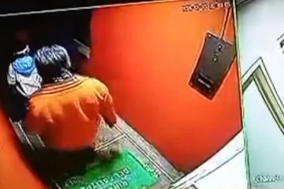 Cámaras de seguridad captaron los últimos pasos del profesor.