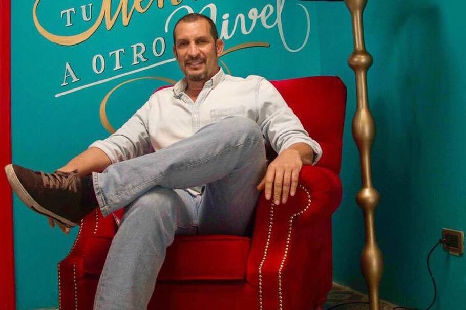 El actor Fernando Solórzano denunció cobro excesivo de un pescado en Santa Marta