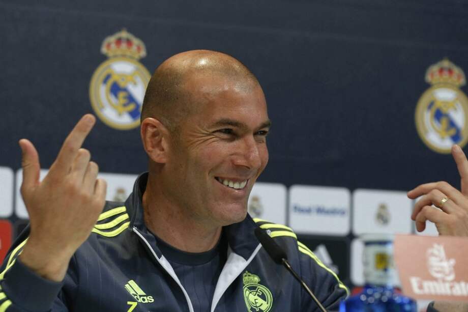 El director técnico de Real Madrid, el francés Zinedine Zidane, durante la rueda de prensa de este viernes. / EFE