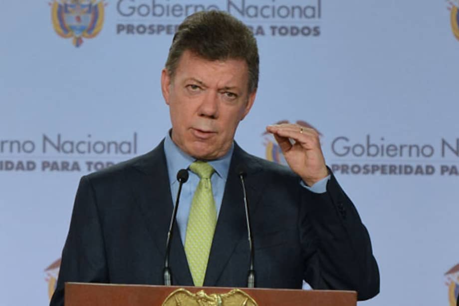 Santos responsabilizó a las Farc del ataque a helicóptero en Teorama