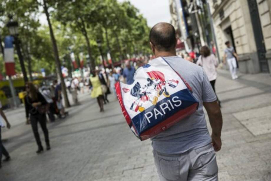 Francia equipará con cámaras a los agentes que patrullan a pie