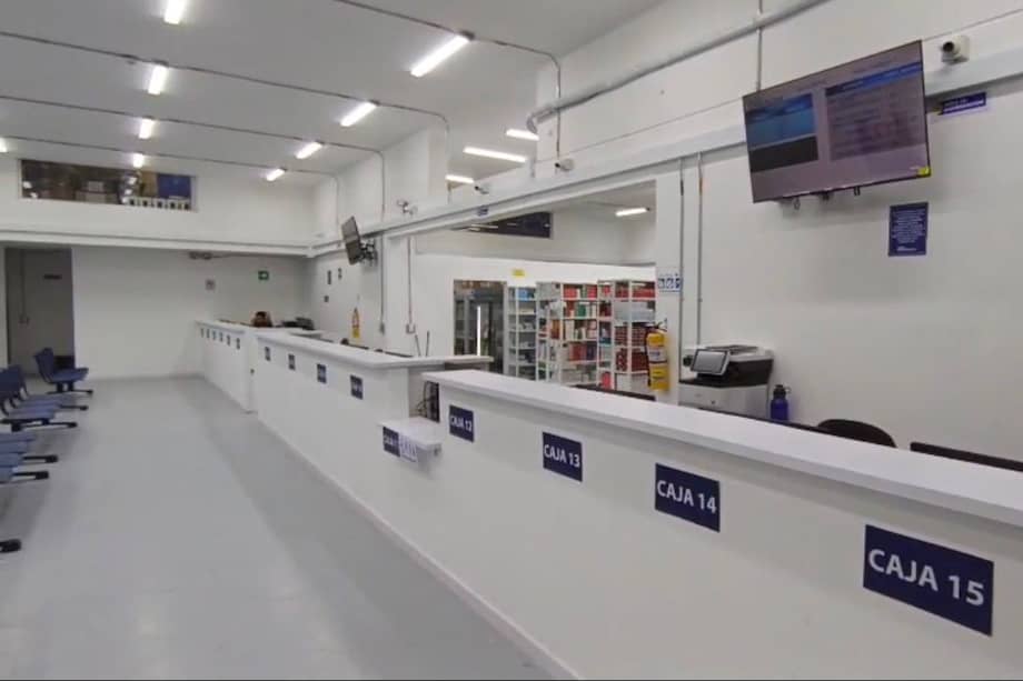 Imagen del nuevo lugar al que los profesores pueden ir a reclamar sus medicamentos en Medellín.