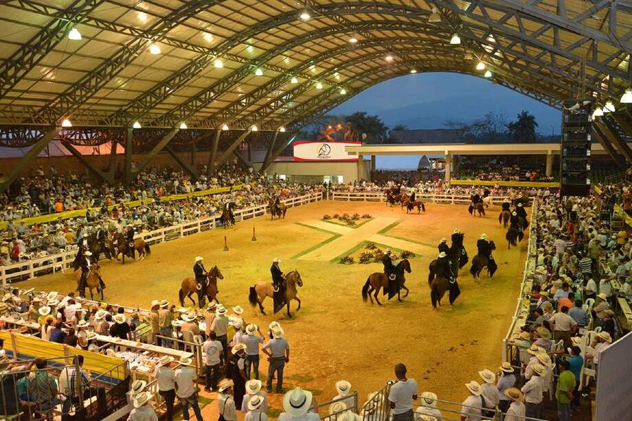 En el proyecto se indica que las ferias equinas, de carácter económico y cultural, dinamizan las economías locales, de los municipios en donde se celebran.