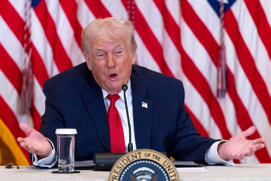 El presidente de Estados Unidos, Donald J. Trump, participa en la mesa redonda La gran e histórica inversión en salud rural en la Casa Blanca, en Washington, DC, EE. UU., el 16 de enero de 2026.