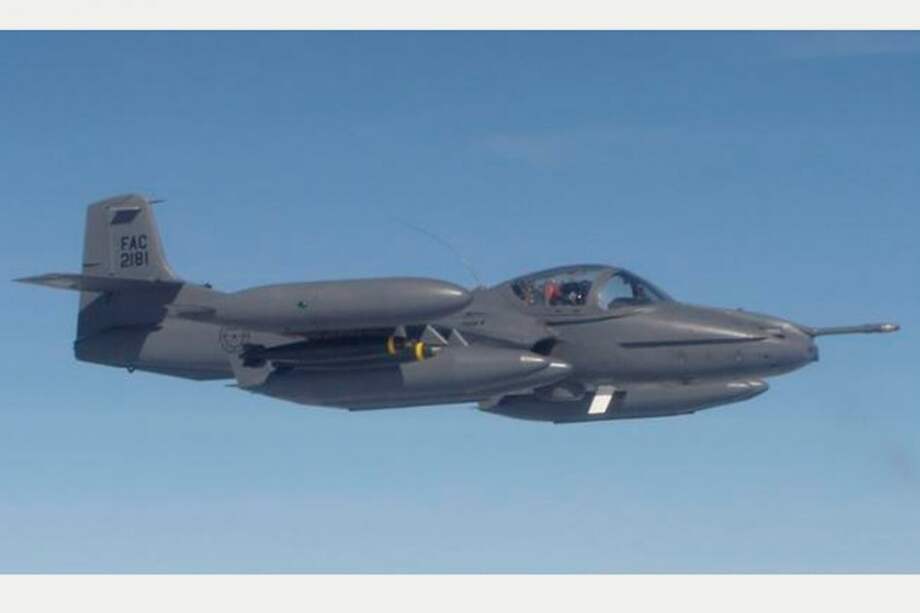 Avión A-37 de la Fuerza Aérea se accidentó en Malambo