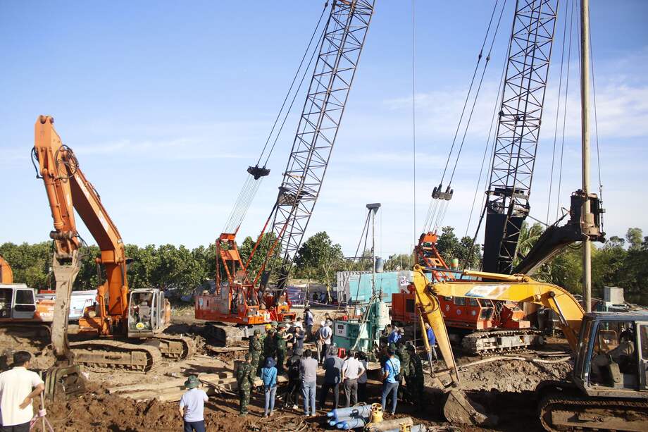 Imágenes de las labores de rescate del pequeño de 10 años.