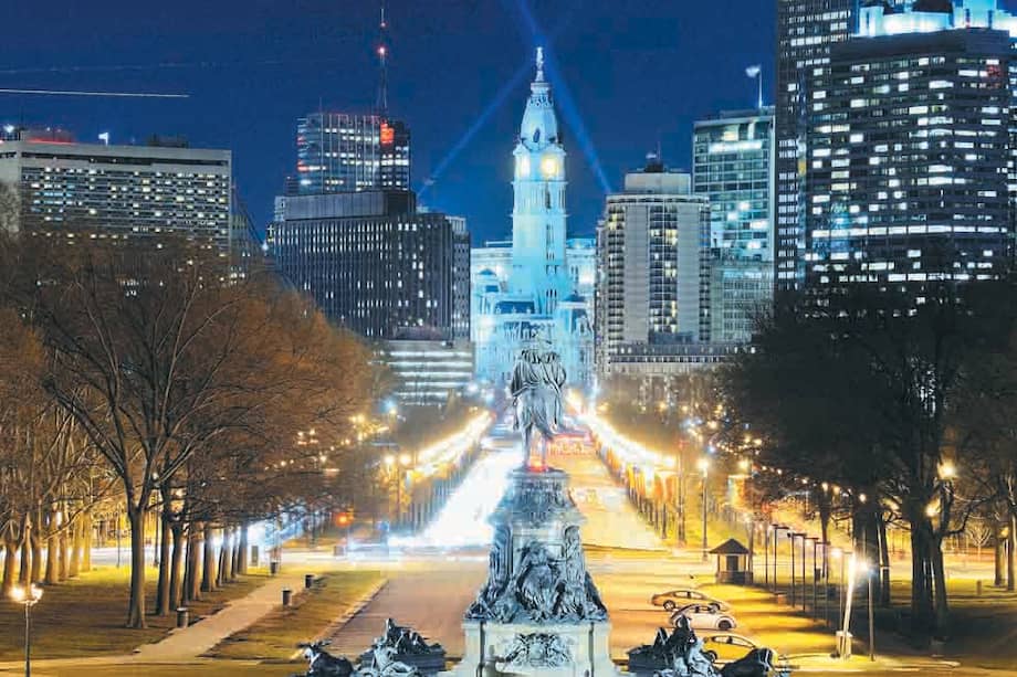 El centro de la ciudad brilla por la arquitectura del Ayuntamiento. / 123rf