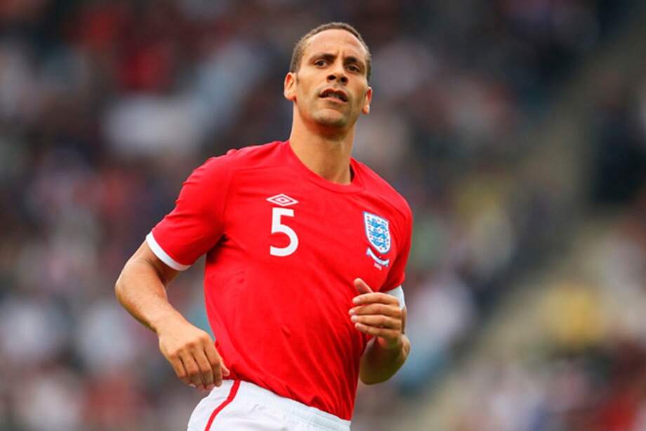 Rio Ferdinand vuelve a la selección inglesa casi dos años después