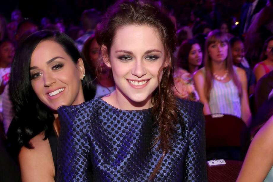 Katy Perry y Kristen Stewart en los premios Kids' Choice (marzo de 2013).
