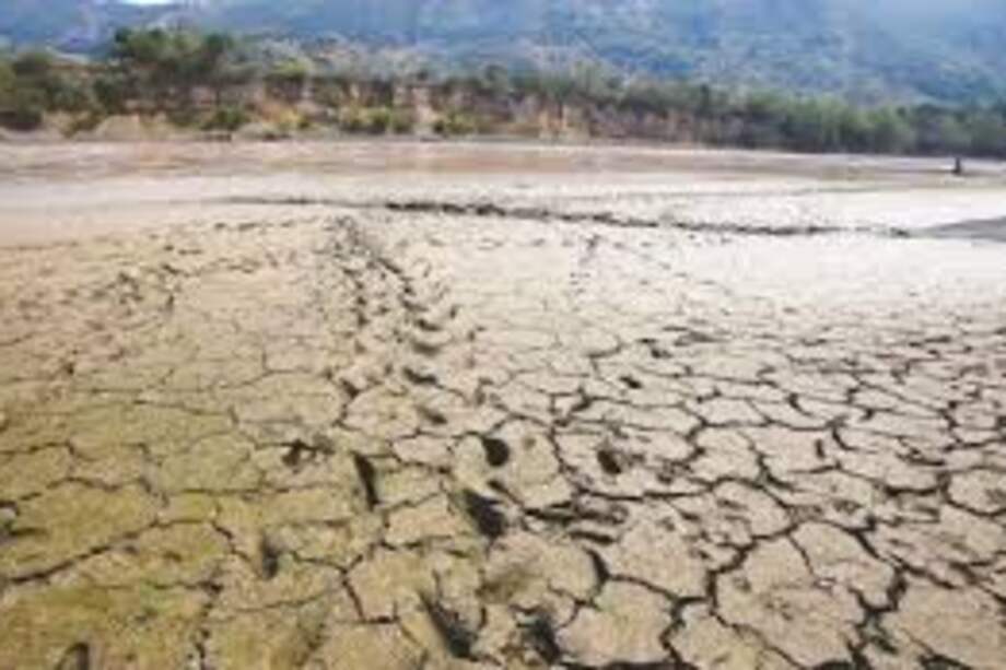 Las altas temperaturas y el intenso verano en Urabá, tiene sin agua potable a, entre otros, un resguardo indígena en Arboletes. / Archivo El Espectador