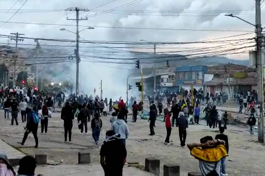 En la jornada 29 del Paro Nacional en Bogotá, se han registrado disturbios en la localidad Usme, sur de Bogotá.