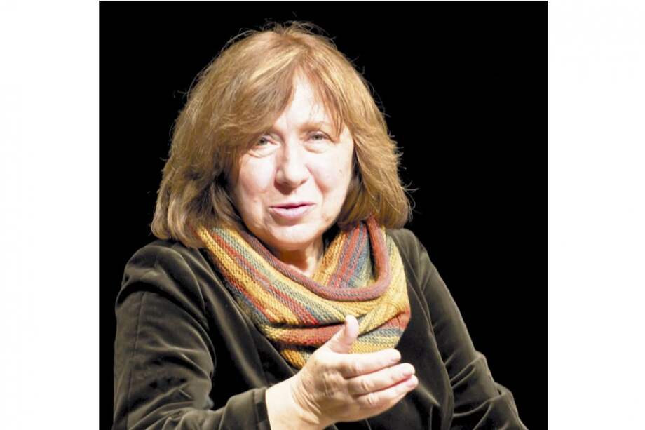 El jueves la Academia Sueca dijo de Svetlana Alexievich: “Su obra polifónica es un monumento al valor y al sufrimiento de nuestro tiempo”. / Cortesía Penguin Random House