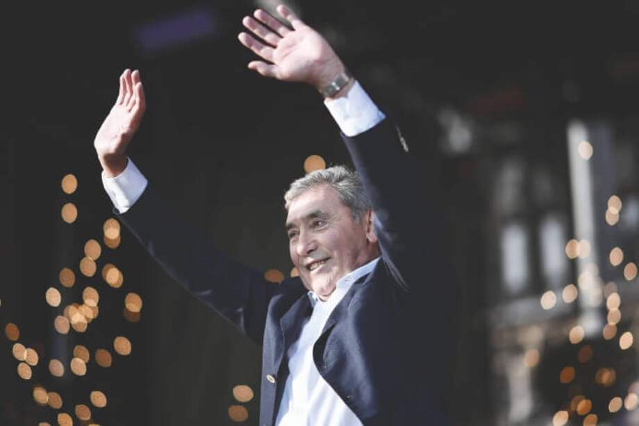 Merckx es uno de los cinco corredores en la historia del Tour que han triunfado en cinco oportunidades. /AFP