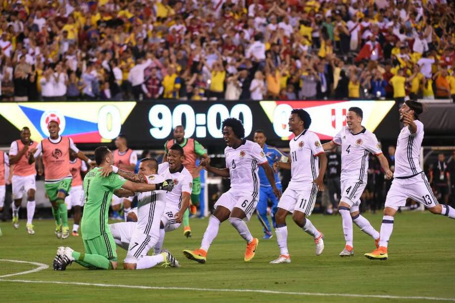 Los jugadores de la Selección Colombia, festejan que avanzaron a semifinales de la Copa América. Foto: AFP