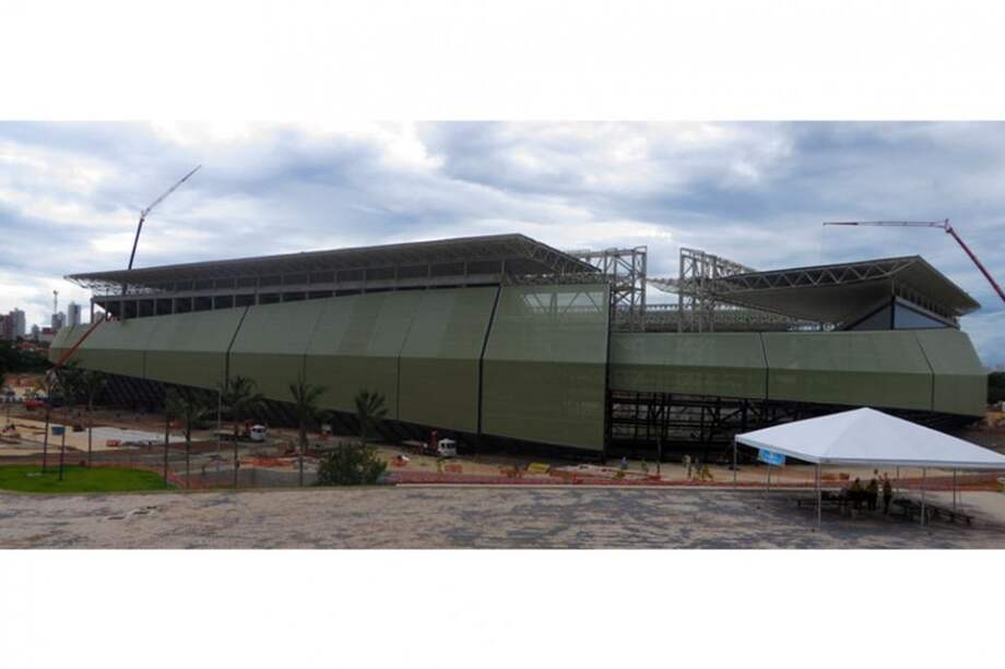 Obras en estadio de Cuiabá avanzan sin problemas según el gobierno brasileño