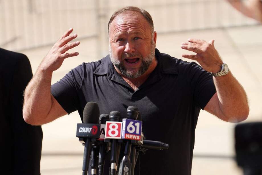 Alex Jones, fundador del portal de desinformación InfoWars.