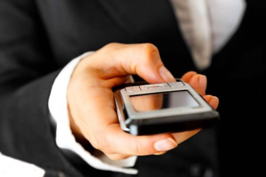 Lanza aplicación de celular para hacer denuncias sobre racismo