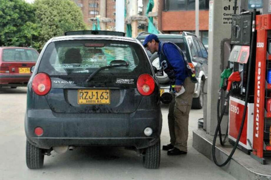 Galón de gasolina bajará $400