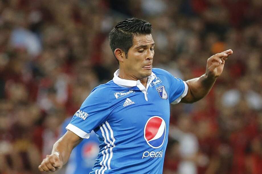 David Macalister Silva durante el partido de Millonarios ante Atlético Paranaense. / EFE